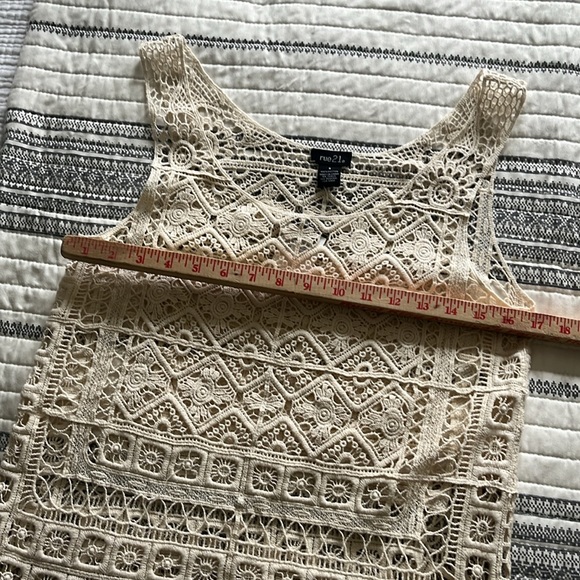 NWT Rue 21 - Crocheted Top - Picture 6 of 9